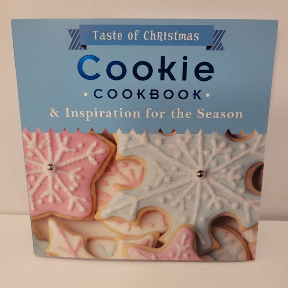 Celebrate It Christmas Tree GM4510 NWT Bundle 4 Cookie Cutters & Cookie Cookbook - Picture 6 of 9